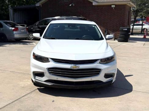 Used 2017 Chevrolet Malibu Premier w/ Driver Confidence Package image 1