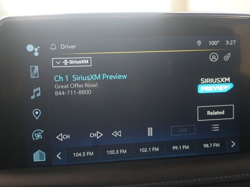 Used 2023 Chevrolet Suburban Z71 w/ Luxury Package image 32