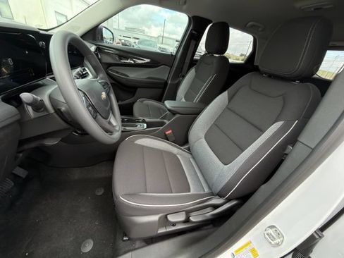 New 2026 Chevrolet TrailBlazer LS w/ LS Convenience Package FWD image 18