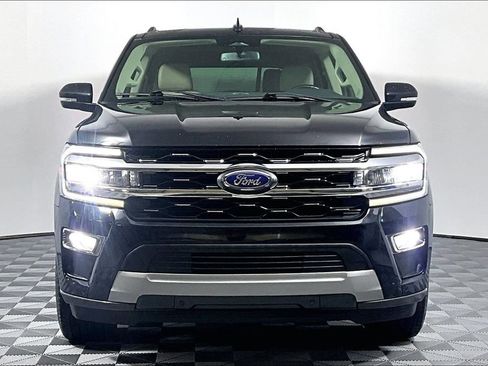 Used 2024 Ford Expedition Limited RWD image 3