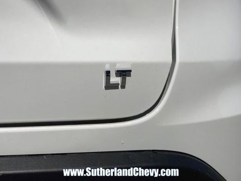 New 2026 Chevrolet Trax LT w/ Sunroof Package FWD image 11