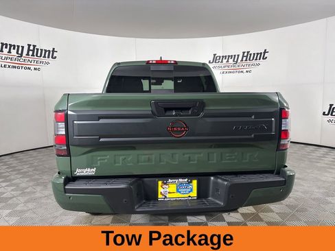 Used 2025 Nissan Frontier PRO-4X AWD/4WD image 6
