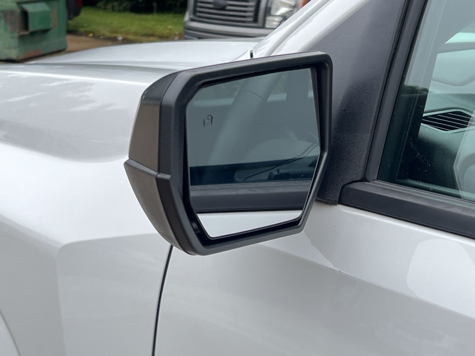 Used 2025 Chevrolet Colorado W/T RWD image 15