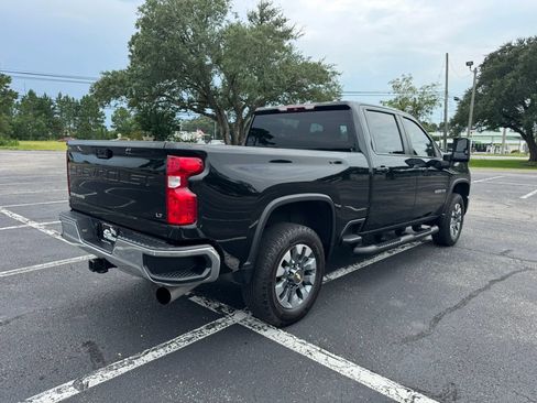 Used 2024 Chevrolet Silverado 2500 LT AWD/4WD image 6