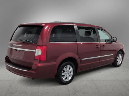 Used 2012 Chrysler Town & Country Touring w/ Entertainment Group #1 image 8