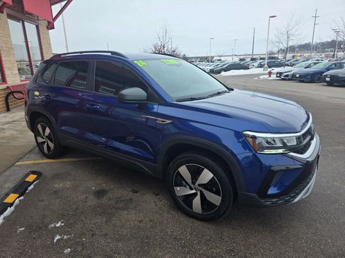 Used 2024 Volkswagen Taos S image 3