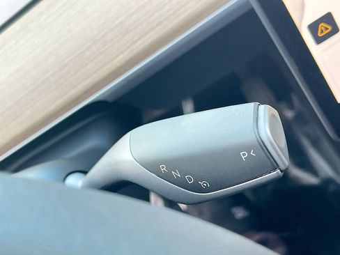 Used 2023 Tesla Model Y Long Range image 15