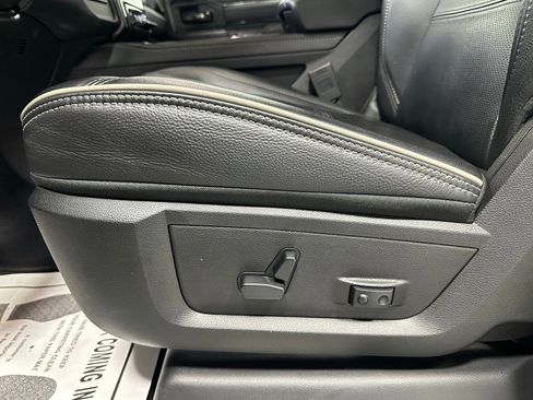 Used 2024 RAM 2500 Limited image 13