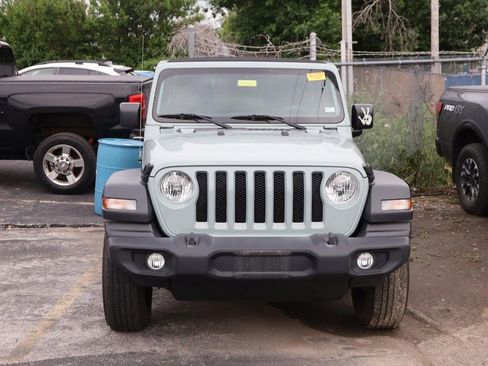 Used 2023 Jeep Wrangler Unlimited Sport w/ Sun And Sound Package AWD/4WD image 3