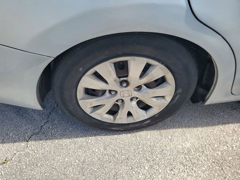 Used 2012 Honda Civic LX image 9