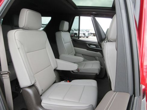 Certified 2026 GMC Yukon Elevation w/ Elevation Premium Package AWD/4WD image 28