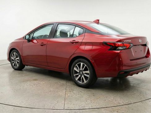 Used 2025 Nissan Versa SV image 6