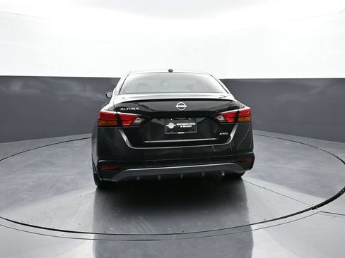 New 2026 Nissan Altima 2.5 SV AWD/4WD image 6