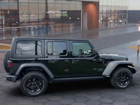 Used 2023 Jeep Wrangler Unlimited w/ Cold Weather Group AWD/4WD image 3