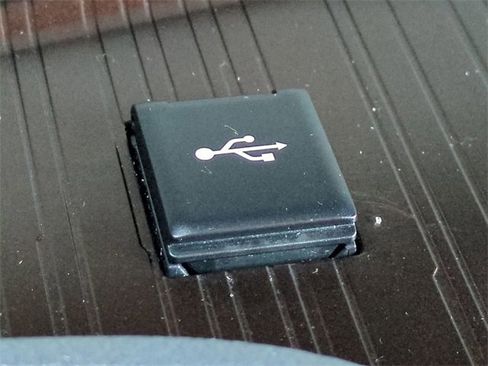 Used 2024 Toyota Sienna XLE image 22