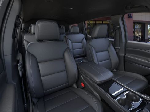 New 2026 Chevrolet Traverse LT w/ Driver Confidence Package FWD image 16