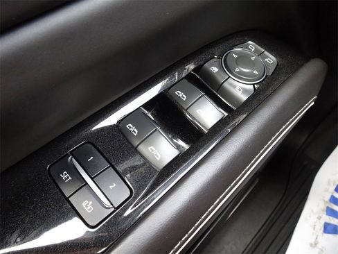 Used 2022 Cadillac Escalade ESV Premium Luxury Platinum w/ LPO, Floor Liner Package image 25