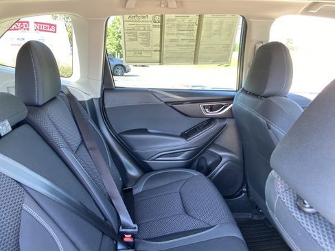 Used 2024 Subaru Forester Premium AWD/4WD image 21