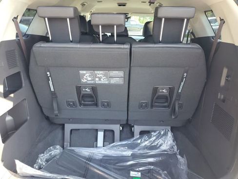 New 2026 Kia Carnival EX image 28