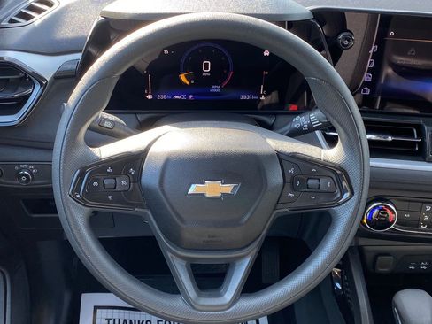 Used 2024 Chevrolet TrailBlazer LS w/ LS Convenience Package AWD/4WD image 20
