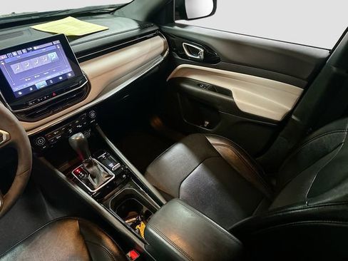 Used 2023 Jeep Compass Limited image 24