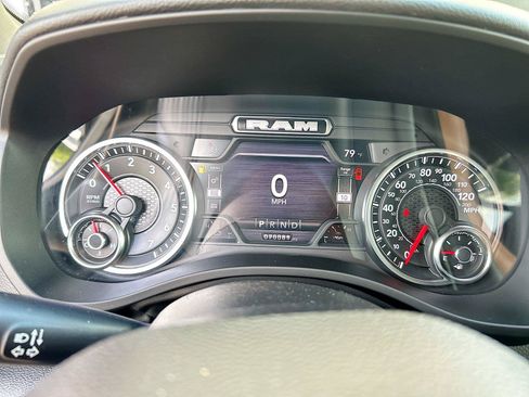 Used 2022 RAM 1500 Big Horn AWD/4WD image 38