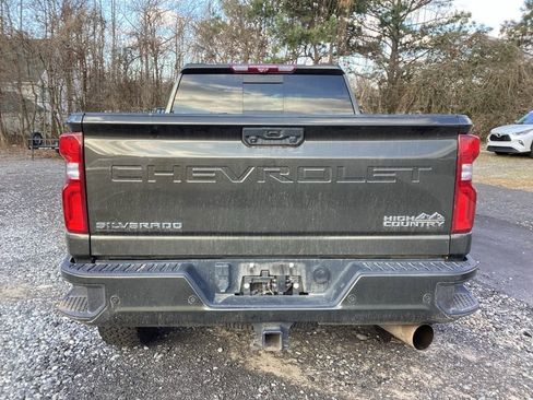 Used 2022 Chevrolet Silverado 3500 High Country w/ Z71 Off-Road Package image 3