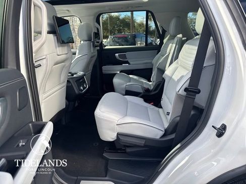 New 2026 Ford Expedition Platinum w/ Platinum Ultimate Package image 28