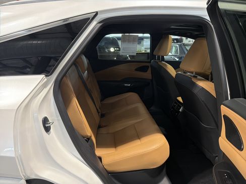 Used 2024 Lexus RX 350 Premium image 8
