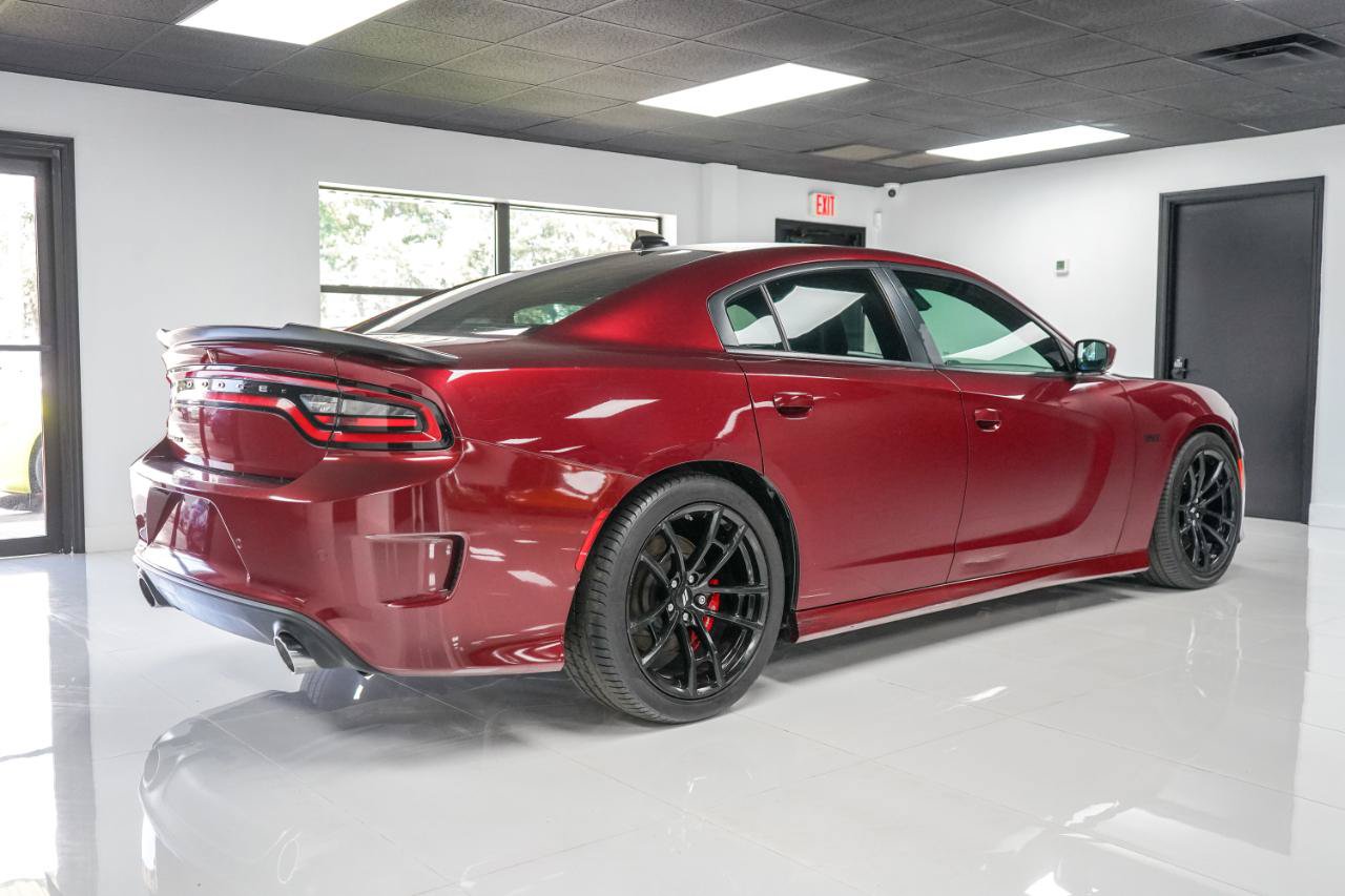 Used 2018 Dodge Charger R/T RWD image 5