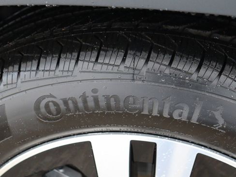 New 2025 Mercedes-Benz GLA 250 GLA 250 image 24