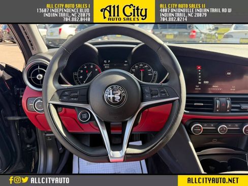Used 2019 Alfa Romeo Giulia RWD image 30