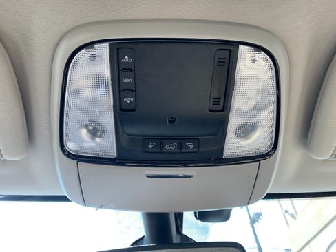 Used 2021 Dodge Durango SXT AWD/4WD image 37