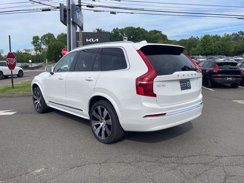 Certified 2024 Volvo XC90 T8 Ultimate w/ Lounge Package AWD/4WD image 6