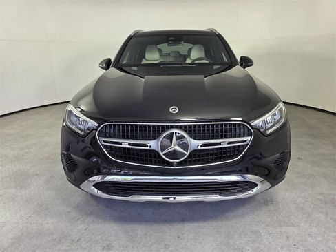 New 2026 Mercedes-Benz GLC 300 image 2