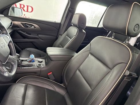 Used 2023 Chevrolet Traverse Premier w/ Redline Edition image 11