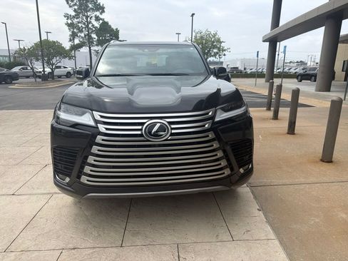Used 2023 Lexus LX 600 4WD w/ Accessory Package (Z1) image 1