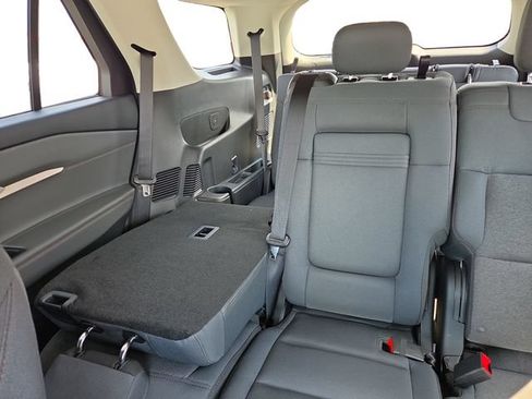 New 2026 Ford Explorer Active AWD/4WD image 40