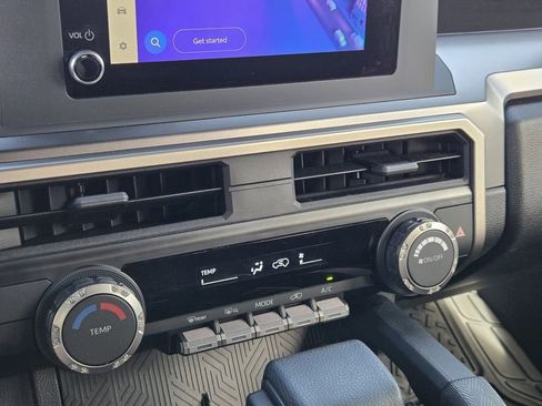 Used 2025 Toyota 4Runner SR5 image 12