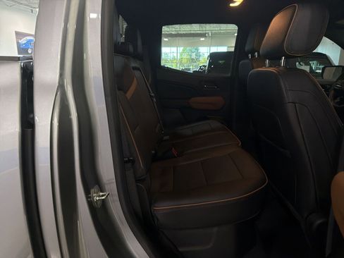 Used 2023 GMC Canyon AT4 w/ AT4 Premium Package AWD/4WD image 20