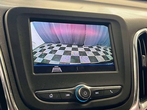 Used 2020 Chevrolet Equinox LT w/ LPO, Floor Liner Package AWD/4WD image 28