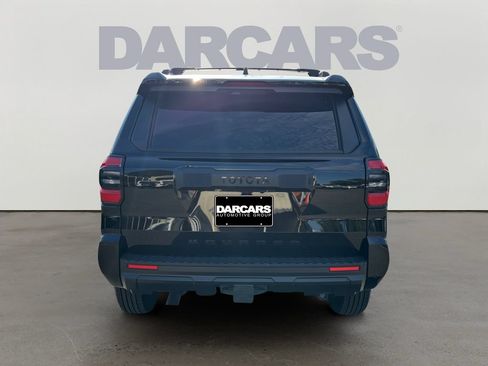 Used 2025 Toyota 4Runner SR5 AWD/4WD image 6
