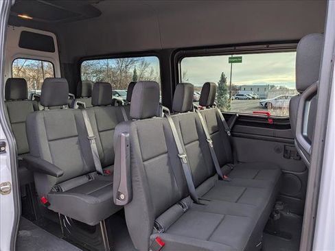 Used 2024 Mercedes-Benz Sprinter 2500 image 16