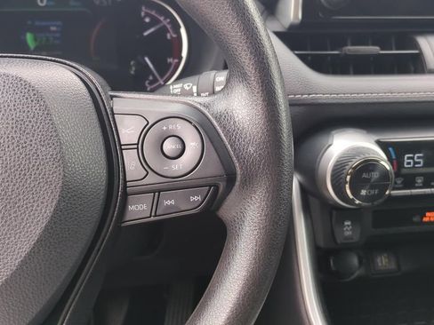 Used 2023 Toyota RAV4 XLE image 31