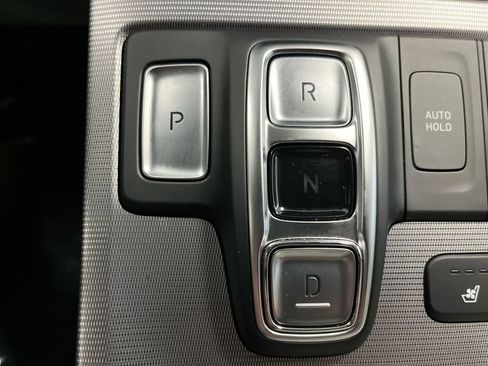 Used 2024 Hyundai Palisade Calligraphy image 21