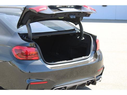 Used 2015 BMW M4 Coupe w/ Executive Package RWD image 34