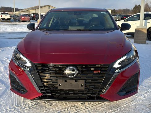 Certified 2024 Nissan Altima 2.5 SR w/ SR Premium Package image 3