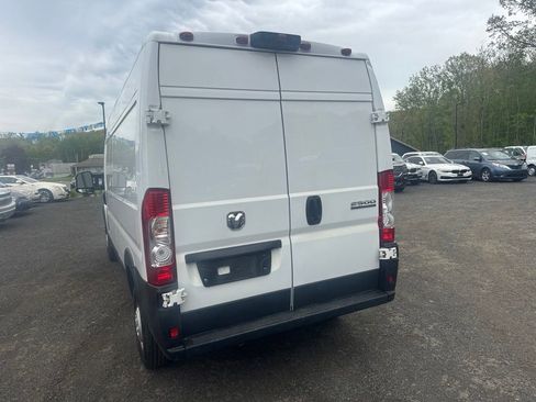 Used 2023 RAM ProMaster 2500 FWD image 12
