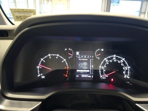 Used 2023 Toyota 4Runner SR5 Premium image 28