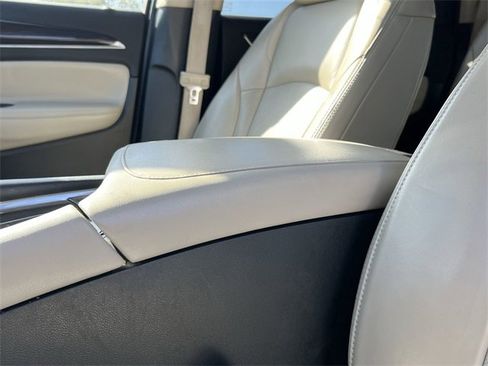 Used 2018 Buick Enclave Essence w/ Trailering Package image 20